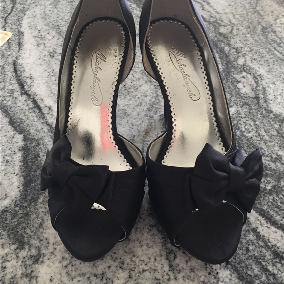 Mirabelle shoes on black from David’s Bridal - Picture 8 of 8